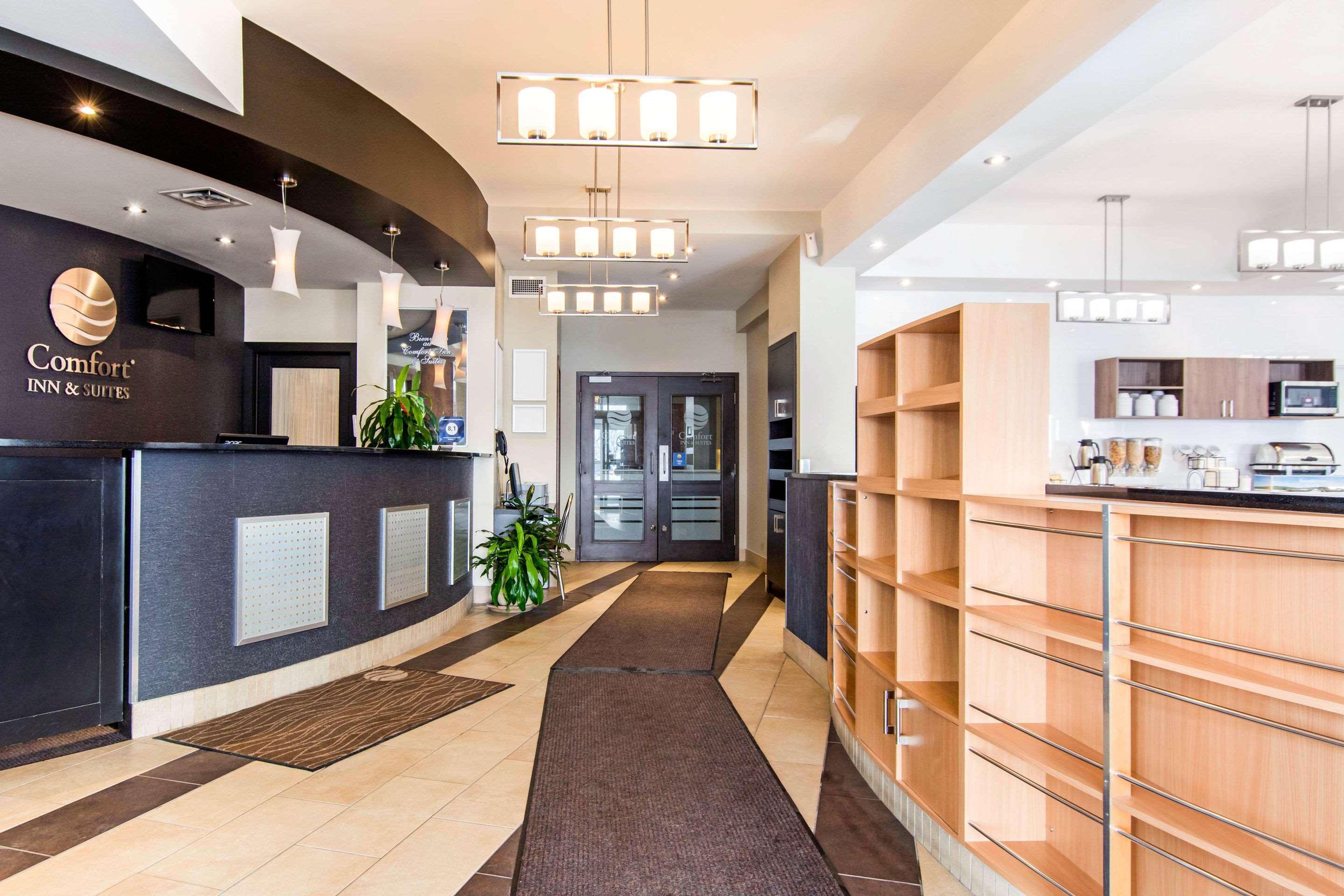Comfort Inn & Suites Saint-Jerome Ngoại thất bức ảnh