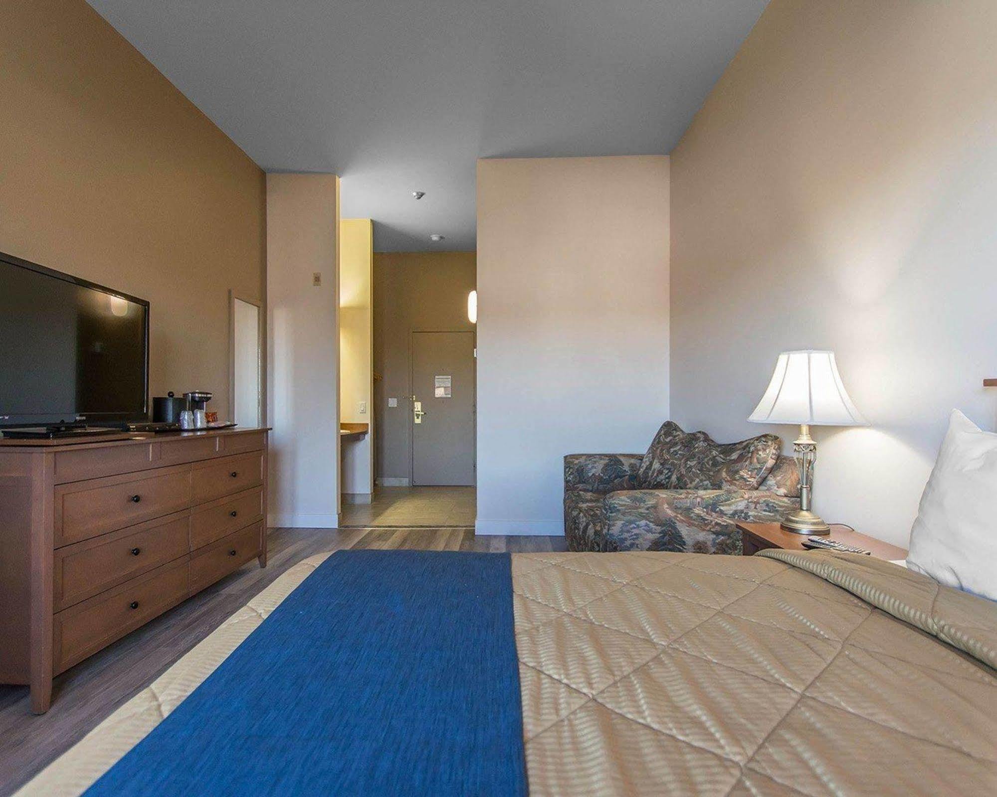 Comfort Inn & Suites Saint-Jerome Ngoại thất bức ảnh