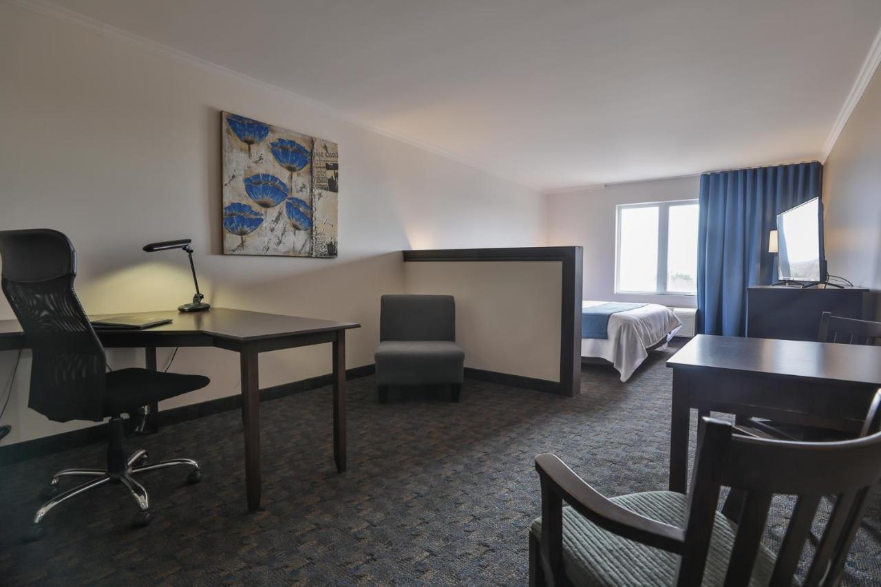 Comfort Inn & Suites Saint-Jerome Ngoại thất bức ảnh